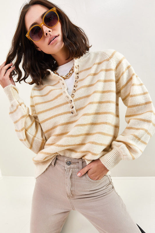 Bianco Lucci Women's Buttoned Collar Turtleneck Striped Knitwear Sweater Beige Women