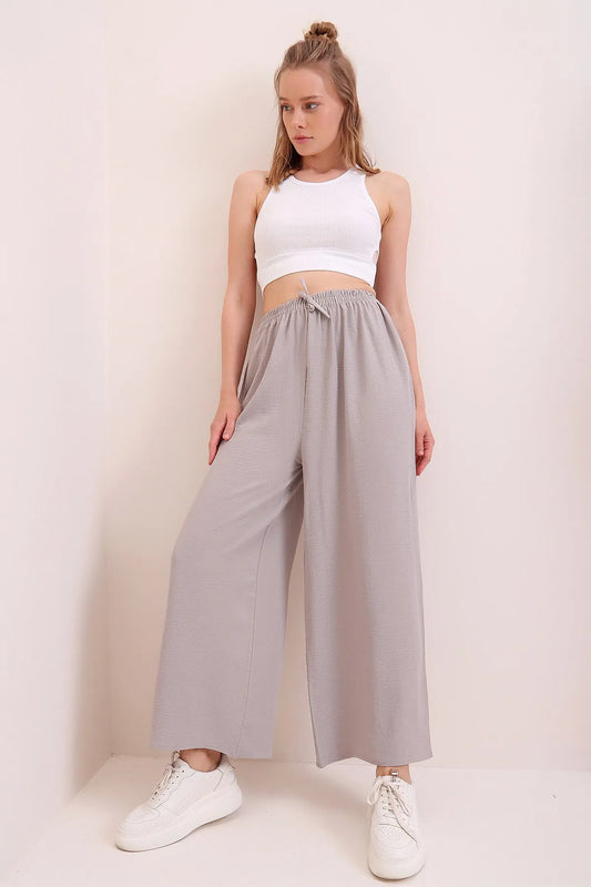 Trend Alaçatı Stili Women's Gray Elastic Waist Relaxed Cut Aerobin Trousers Women