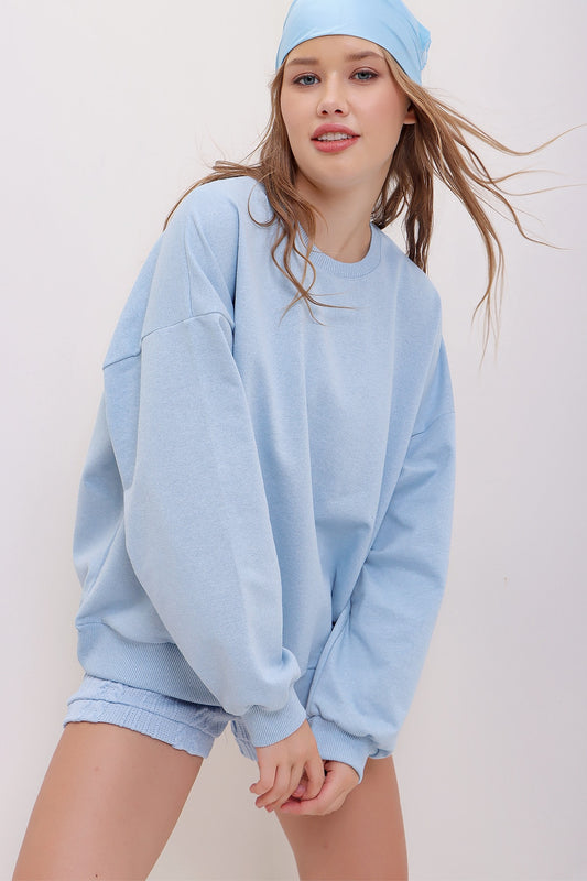 Trend Alaçatı Stili Women's Blue Crew Neck Oversize Basic Sweatshirt Women