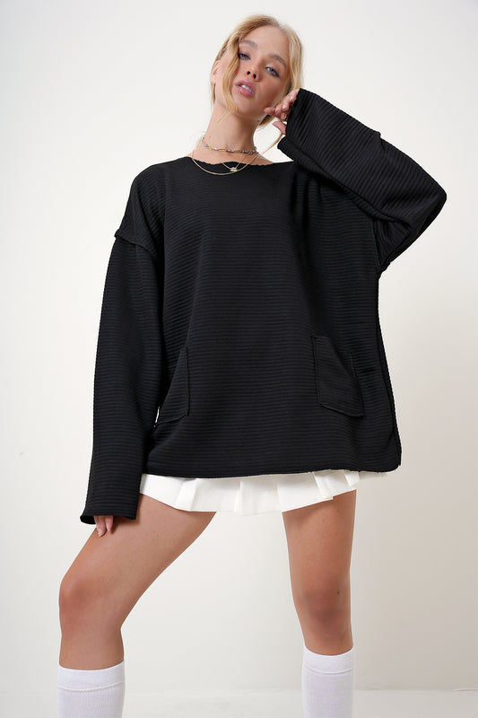 Trend Alaçatı Stili Black Corded Oversize Sweater - Crew Neck, Double Pocket Alc Women