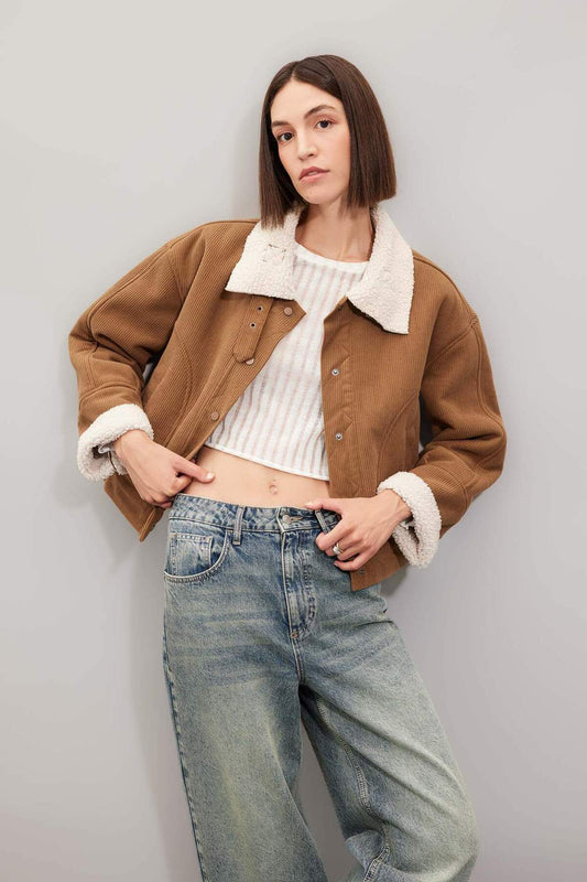 DeFacto Regular Fit Velvet Coat Polo Collar Snap Fastener Inside Faux Fur Jacket Camel Women