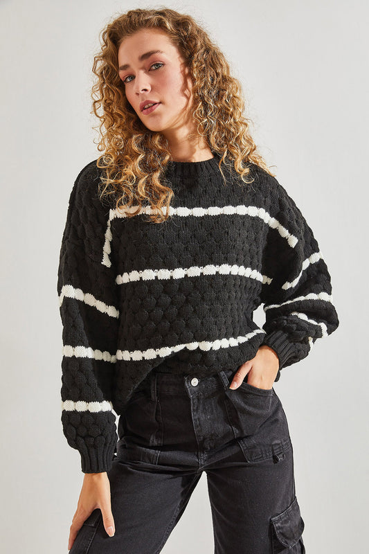 Bianco Lucci Women's Striped Balloon Sleeve Honeycomb Knitted Sweater Black And White Women