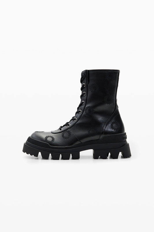 Boots Women (23WSTP142000) Women