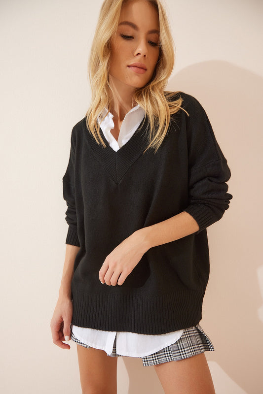Happiness İstanbul Woman's Black V-Neck Oversize Knit Sweater Women