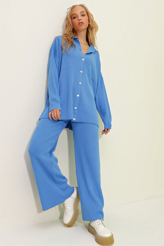 Trend Alaçatı Stili Women's Blue Buttoned Self Textured Knitwear Suit ALC Women