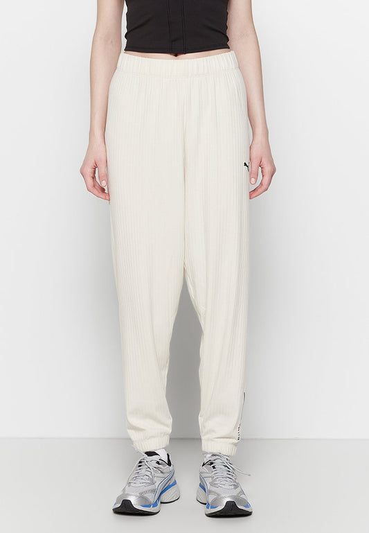 Puma STUDIO UNWIND JOGGER Off-White (ZZO2KC146-A00) Women