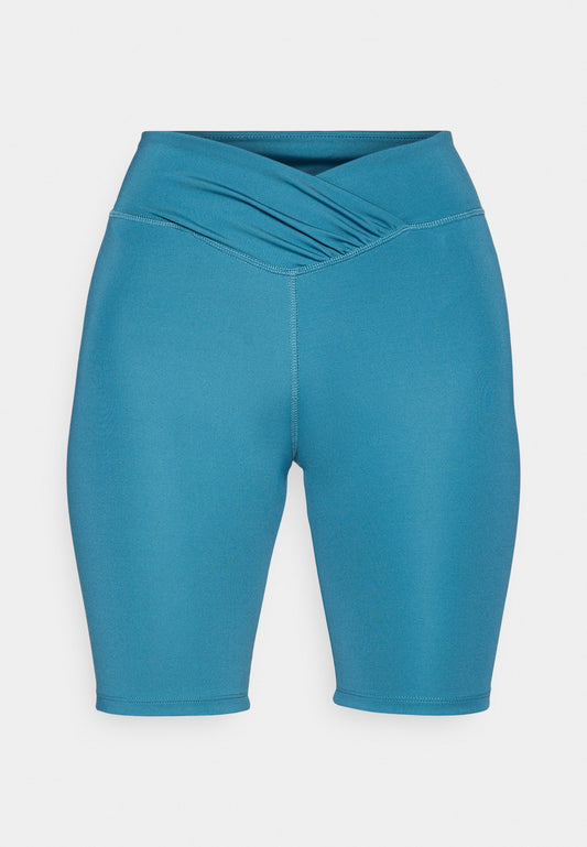 ONLY Play ONPFANA-1 HW LONG TRAIN SHORTS (ZZO2JYR03-L00) Women