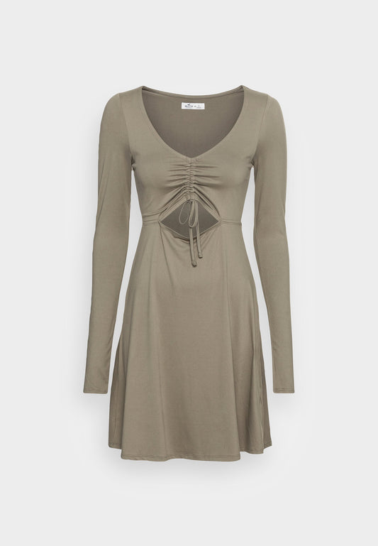 Hollister Co. (S-E) SB22-WEBEX LS CUTOUT CINCH FRONT KNIT SHORT DRESS 3CC $39.95 (H0421C053-N11) Women